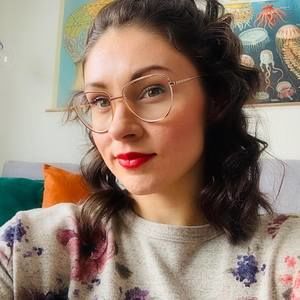 Meet your Posher, Jennifer